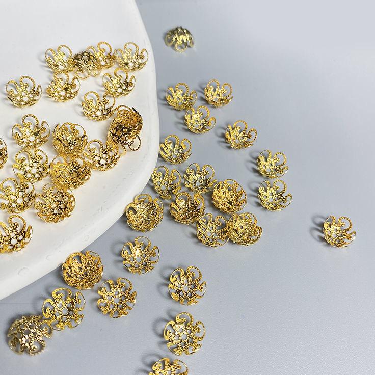 

Набор для самостоятельного изготовления украшений: Изготовление ожерелий и браслетов с застежками-лобстерами, удлинительными цепочками, соединительными кольцами и обжимными бусинами.