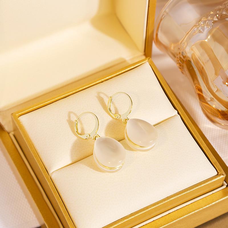 Geometric Tulip Cat's Eye Stone Earrings with 925 Silver Needle