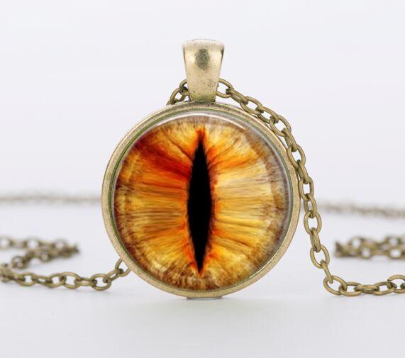 Vintage Red Cat Eye Necklace Dragon Eyes Photo Glass Cabochon Pendant Necklaces Women Men Jewelry