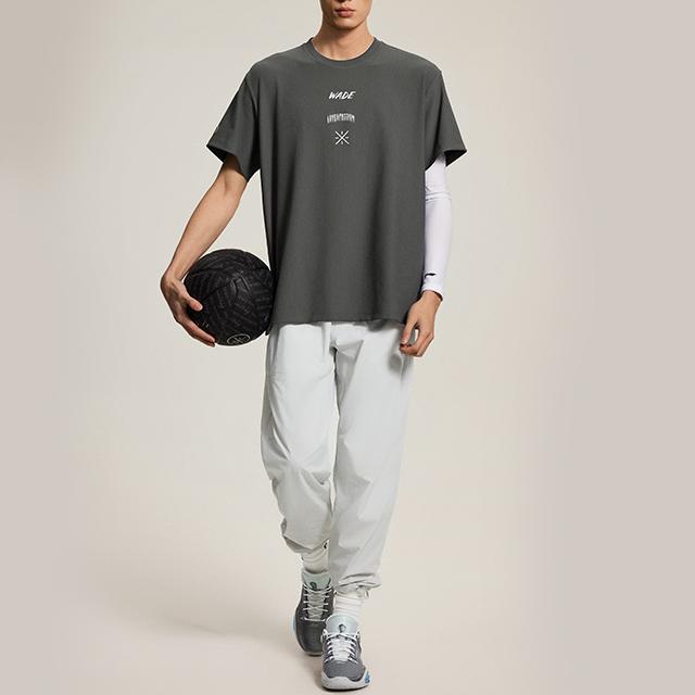 Li-Ning Wade Series UV Protection Round Neck Short Sleeve T-Shirt Men Tops Graphite-Gray ATSU037-1