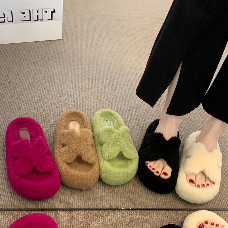 Premium soft-soled fluffy slippers for women's outer wear 2025 new autumn and winter thick-soled wool rolls home one-word cotton mop