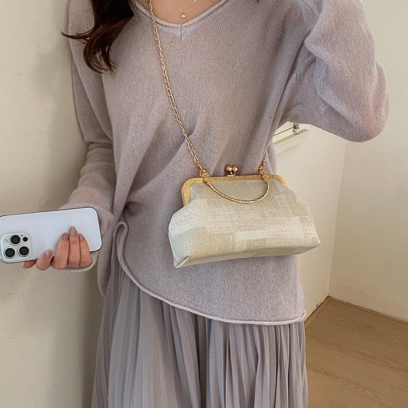 Fashion Chain Bag Women's Summer New Fashion Simple Shoulder Shell Bag Casual Plaid Messenger Bag Bag