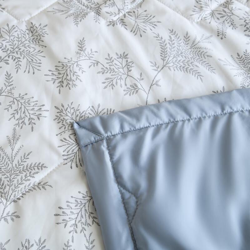 Yalu Leaf Shadow Polyester Summer Quilt