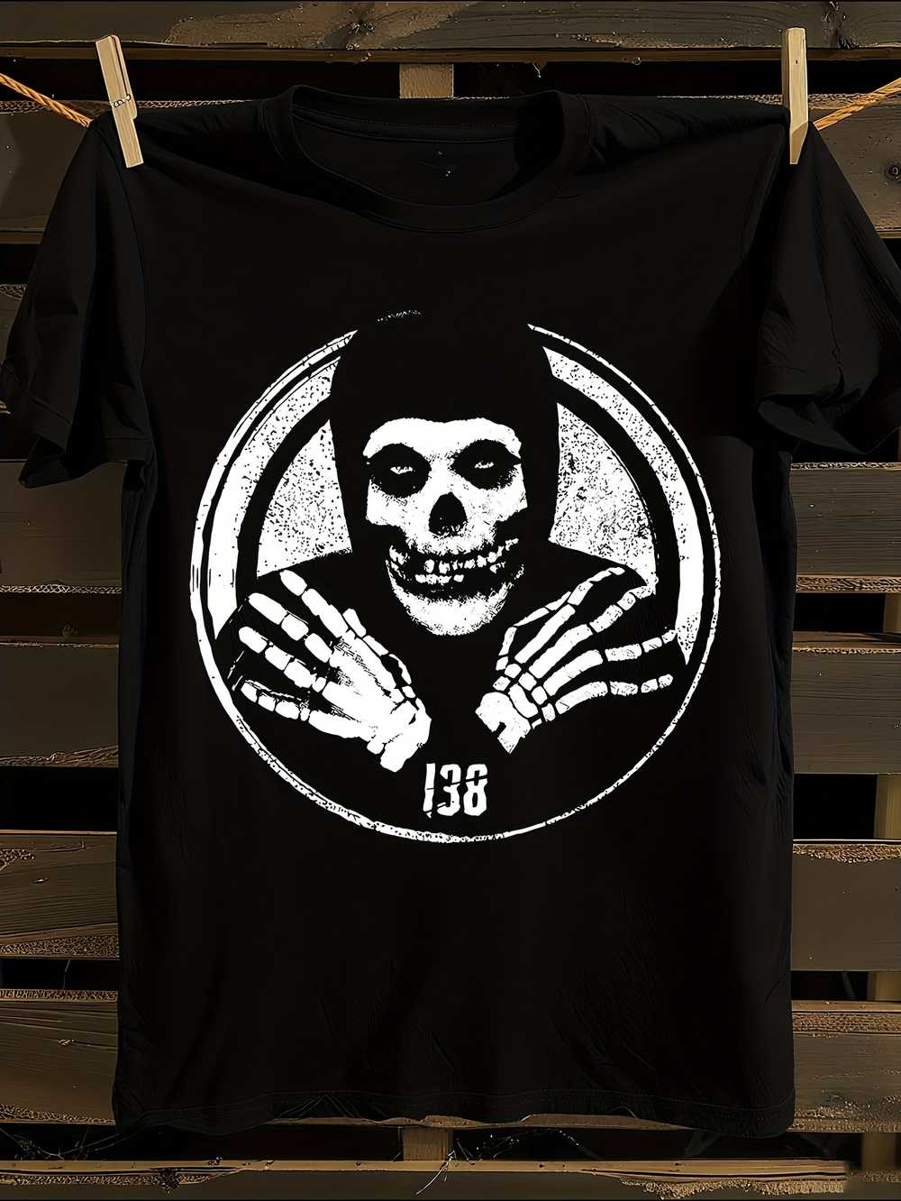 

Vintage Gothic Skull & Misfits Graphic T-Shirt Mens Tshirt Womens Tshirts with Letters Print Short Sleeves T-Shirt Casual Street Tee Shirt Top S