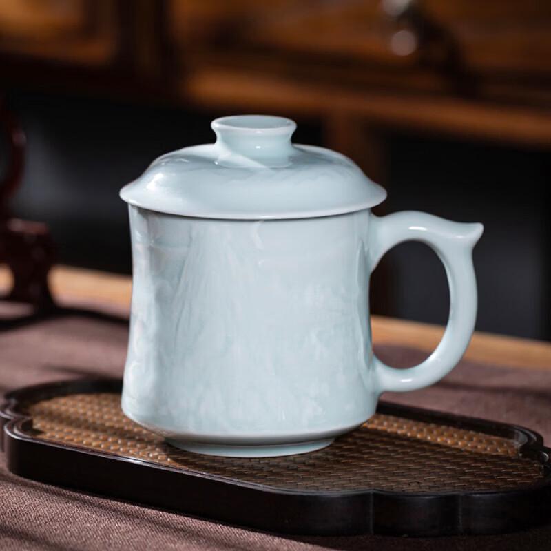 Handcrafted Chinese Embossed Ceramic Teacup