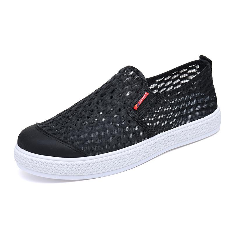 2025 Men s Summer Mesh Breathable Slip-on Shoes with Anti-collision Toe 39