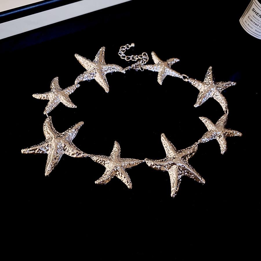 High-End European & American Metal Oval Earrings and Necklace Set - Simple Clavicle Chain for Women