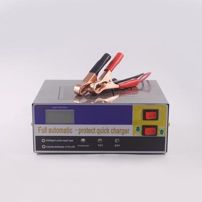 Chargeur de batterie automatique 110V 220V vers 12V 24V Type de charge intelligent à impulsion de réparation