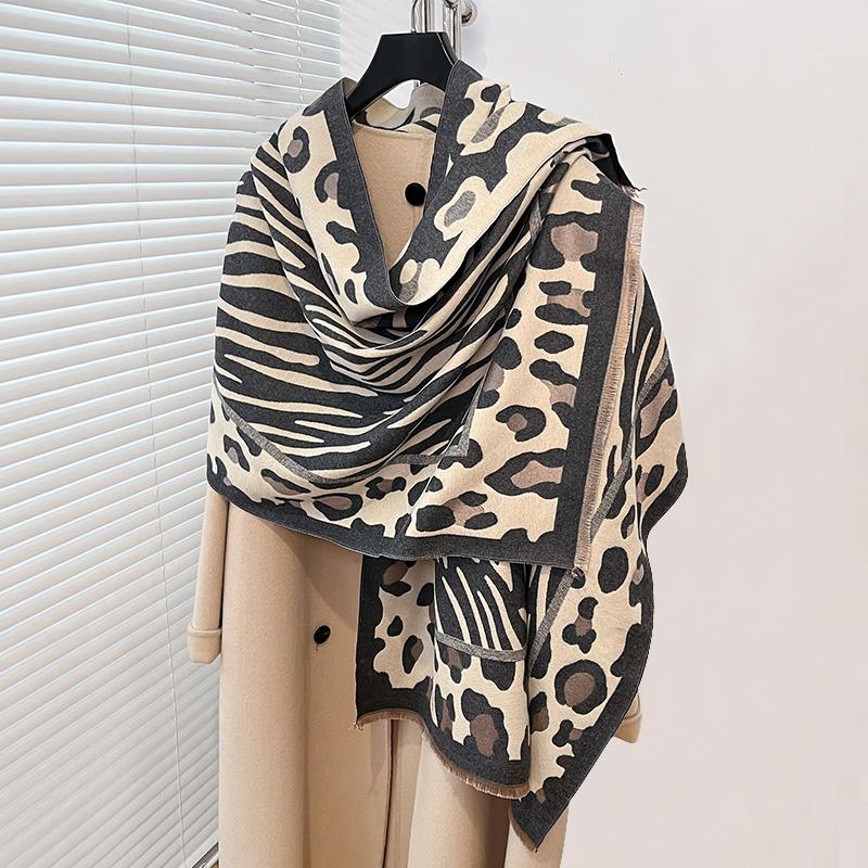 

2024 Luxury Design Wintertime Streak Cashmere Scarves High Quality Women Thicken Wrap Shawl Ladies Wool Pashmina Scarf Female