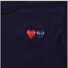 Comme DeS Gar OnS Play Double HearT Wappen Men S ShorT Sleeve T ShirT p1T226 2  Ax T226 051 2 