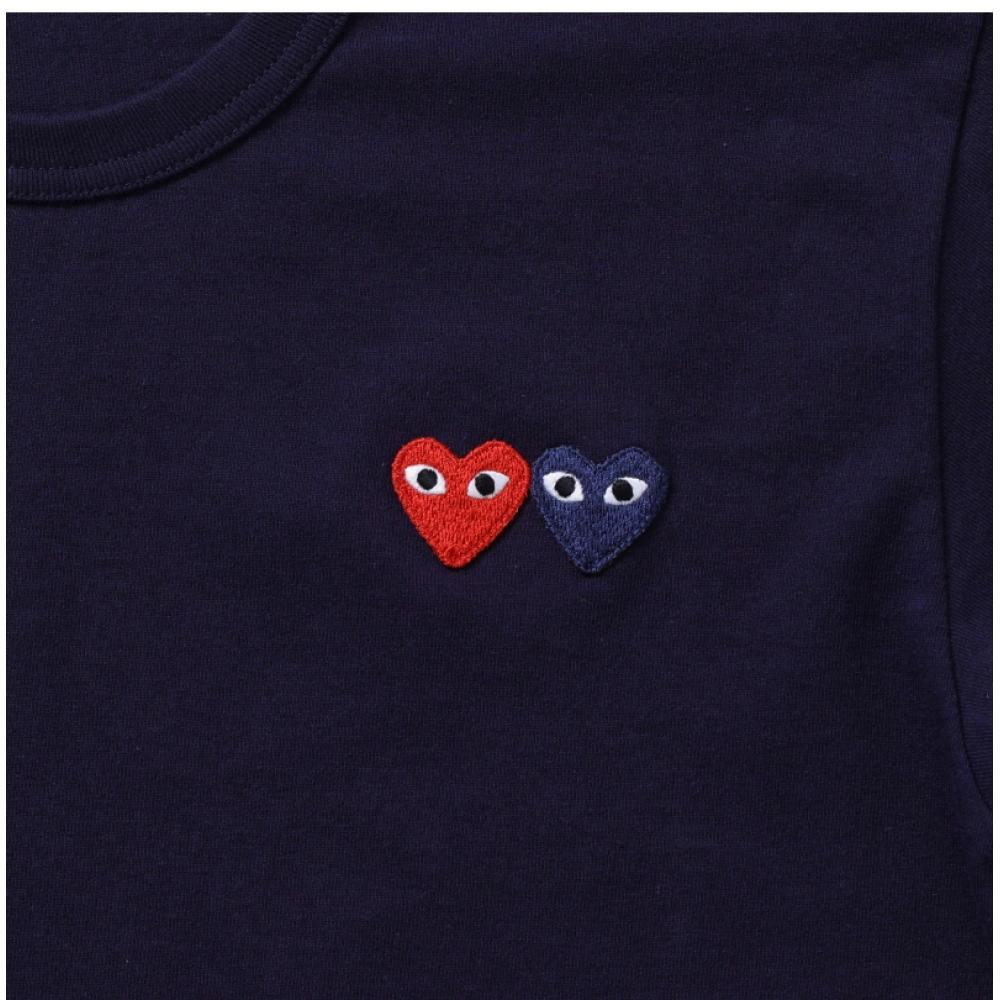 Comme DeS Gar OnS Play Double HearT Wappen Men S ShorT Sleeve T ShirT p1T226 2 Ax T226 051 2