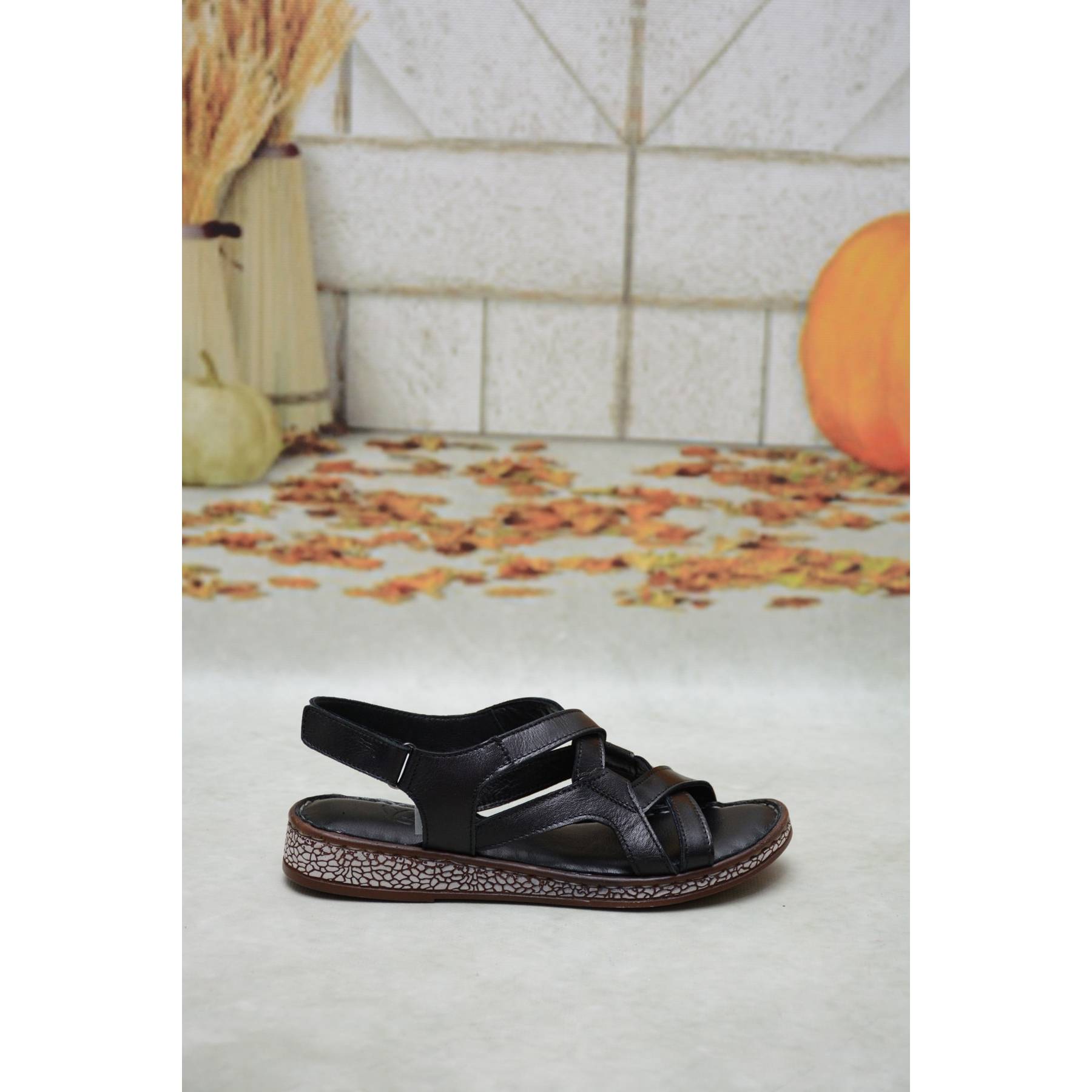 

Женские черные сандалии из натуральной кожи на комфортной подошве Комфортные повседневные качественные стильные легкие сандалии 36