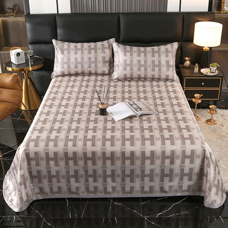 Eisseidenmatte Dreiteiliges Set Maschinenwaschbare Faltmatte Sommer Klimaanlagenmatte Haushalts-Rattanmatte Bettzeug