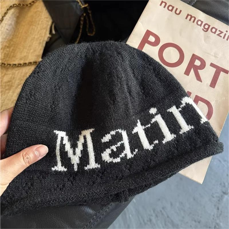 

Корейська версія нішевих персоналізованих чоловічих і жіночих вовняних шапок з літерами, вуличні холодні шапки 2024 рання весна, шоу нових в’язаних шапок M（56-58cm）