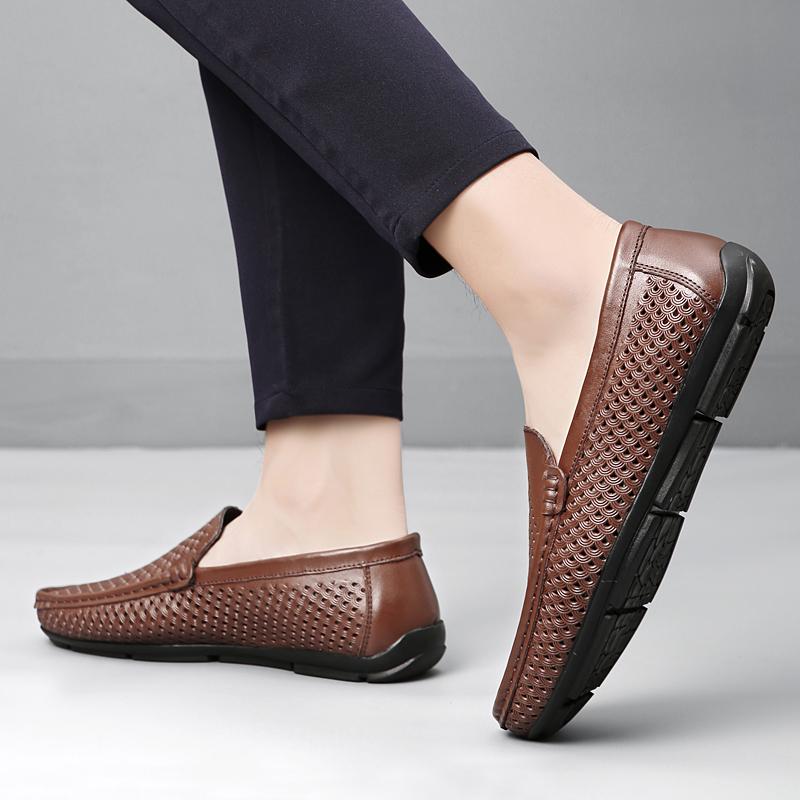 Spring Men's Leather Casual Shoes Flat Bottomed Breathable Loafers Outdoor Commuting Men's Park Walking Shoes Massage Soles