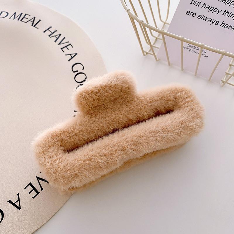 

Роскошный мягкий плюшевый квадратный зажим для волос для женщин в элегантных цветах, размер 13 см Light Brown13cm