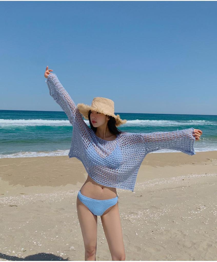 Textured Wave Stripe Small Black Bust-Gathering Three-Piece Bikini Set - Sexy Blue Women's Swimsuit for Pool and Beach.