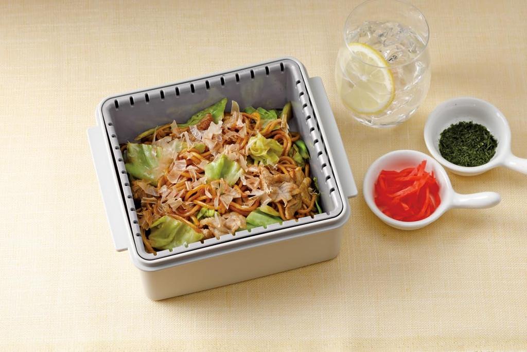 Skater Microwave Steam Cooking Storage Container M Gray UDY1ST-A