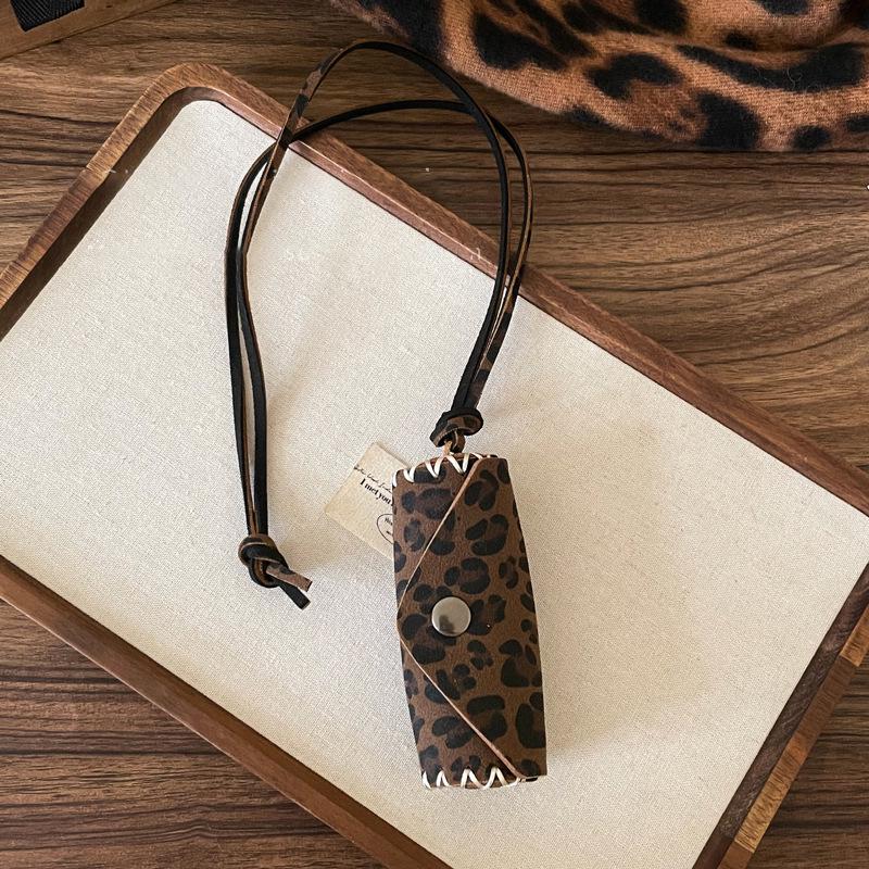 Myerlade Vintage Leather Leopard Print Pendant Necklace - Geometric Sweater Chain for Autumn/Winter