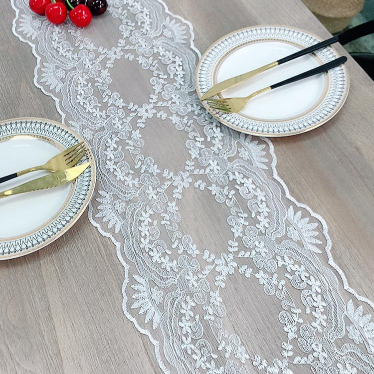 1ks Retro Vintage Krajkový Běhoun na Stůl - Dekorativní Ubrus pro Domácí Dekoraci a Kuchyňské Doplňky