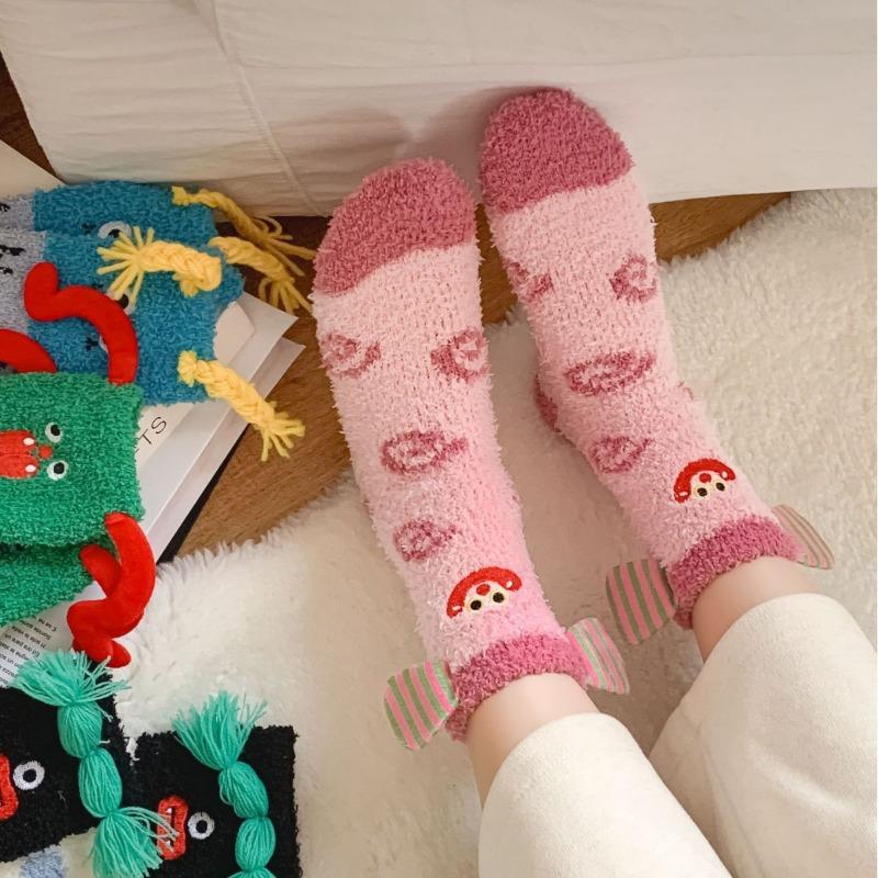 Half-fleece Socks, Winter Fleece Thickening and Warmth, Coral Fleece Socks, Cartoon Cute Floor Socks, Sleep Socks