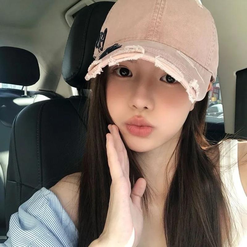 Fashionable New Arrival Embroidered Letter Decorated Comfortable Breathable Denim Hole Baseball Cap Trendy and Stylish
