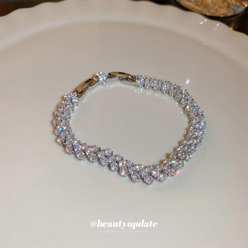 New super flash zircon splicing buckle bracelet, Korean fashion light luxury high-end temperament bracelet, versatile jewelry women