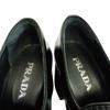 Prada Loafersy na wysokim obcasie Trójkątne Z logo skórzane loafersy czarna skóra Używane
