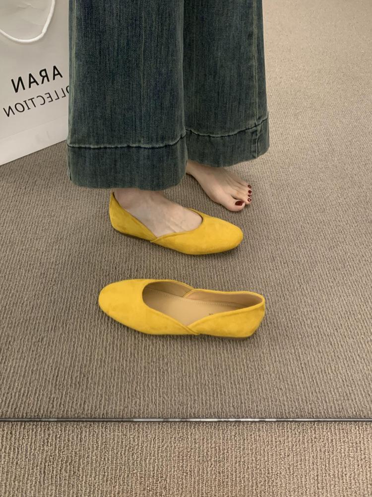 

Замшевые ретро туфли Мэри Джейн на мягкой подошве женские 2025 весна новые белые с открытым верхом маленькие красные туфли универсальные с юбкой одинарные туфли 40 жёлтый