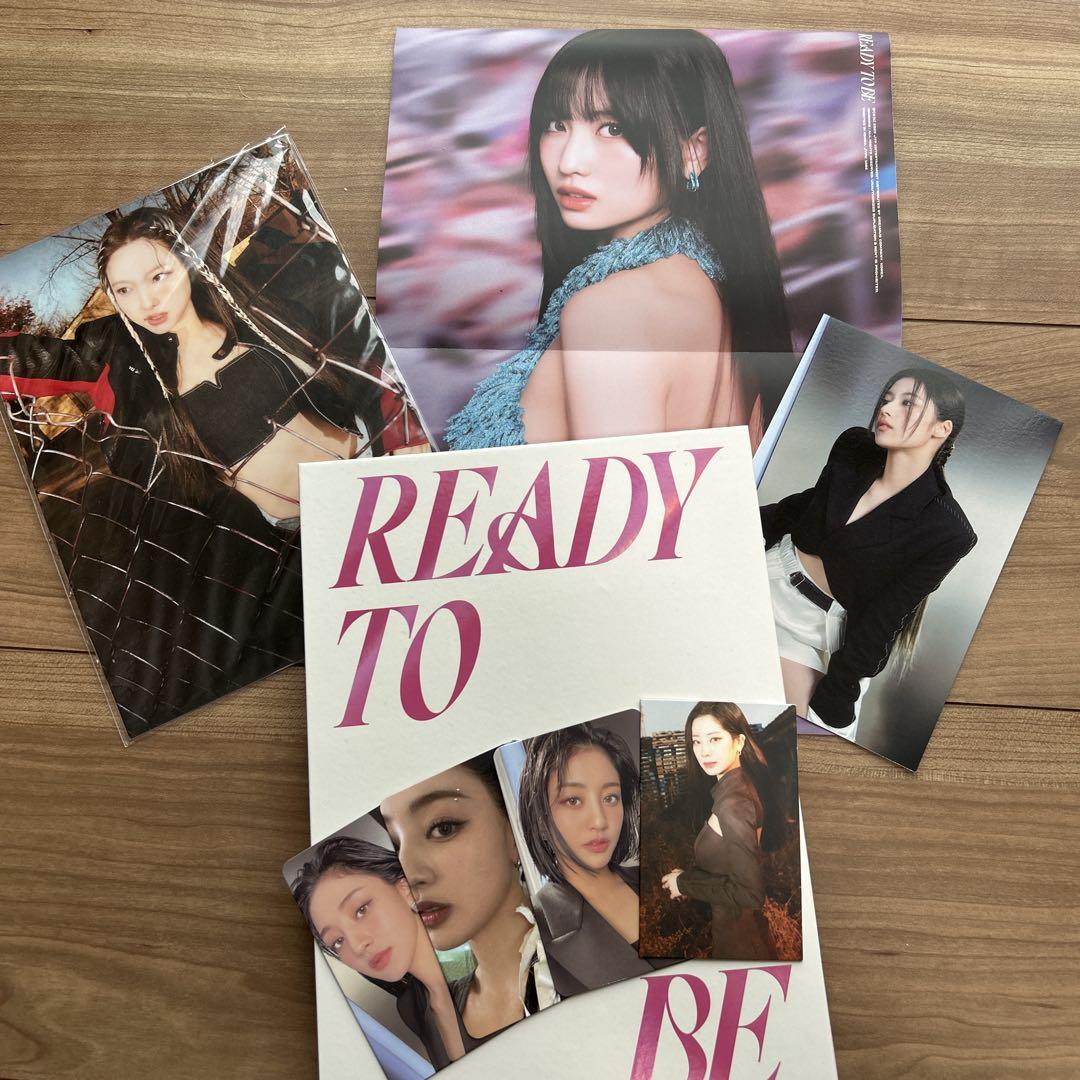

[USED] TWICE READY TO BE CD Bonus Set