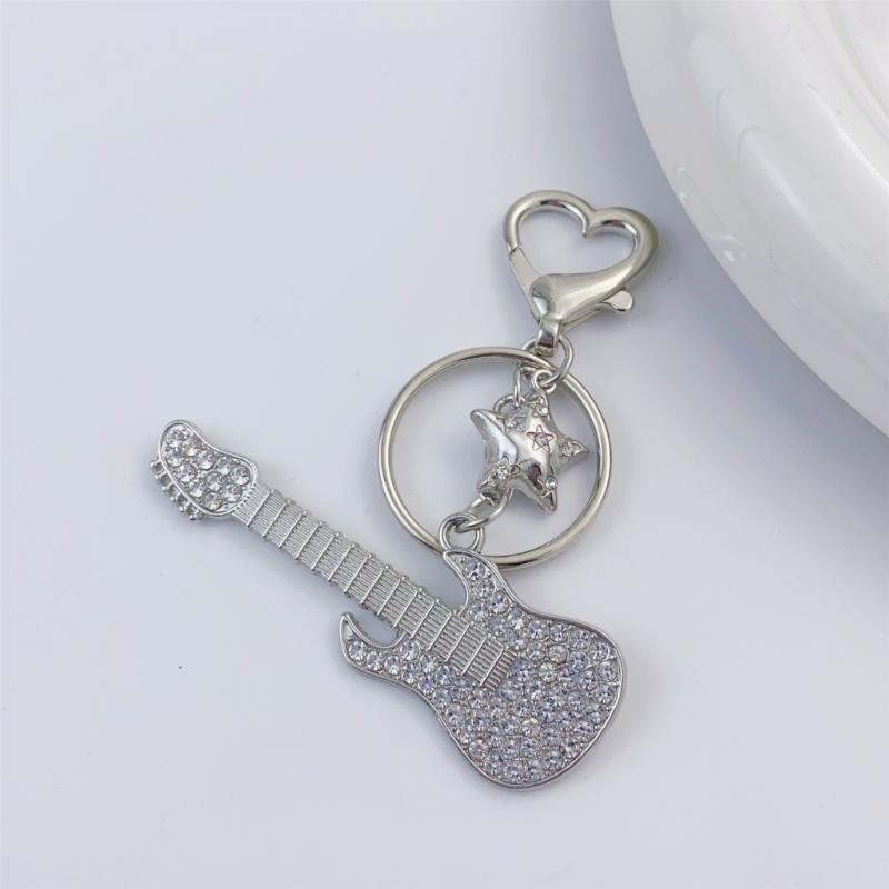 Elegant Full Rhinestones Metal Guitar Keychain Star Charm Keyring Pendant for Music Lovers and Fashion Enthusiasts