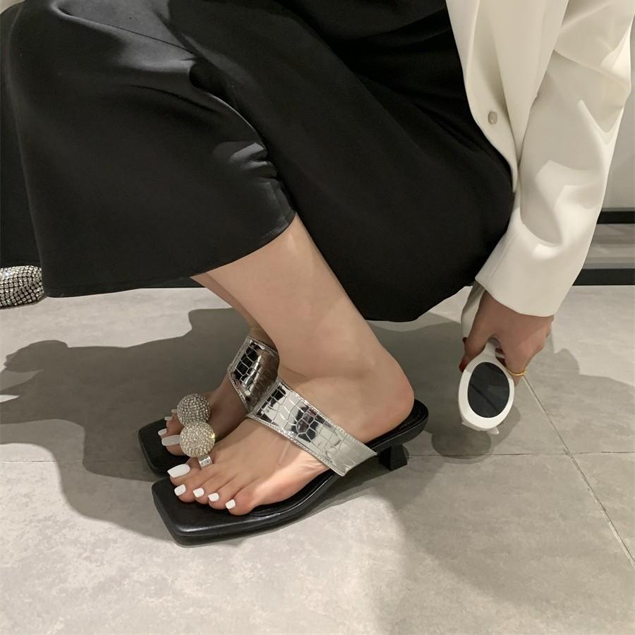 Go Out Two Wear Flat Bottom Personality Set Toe Roman Sandals Summer Square Head Metal Buckle Toe Slippers Women