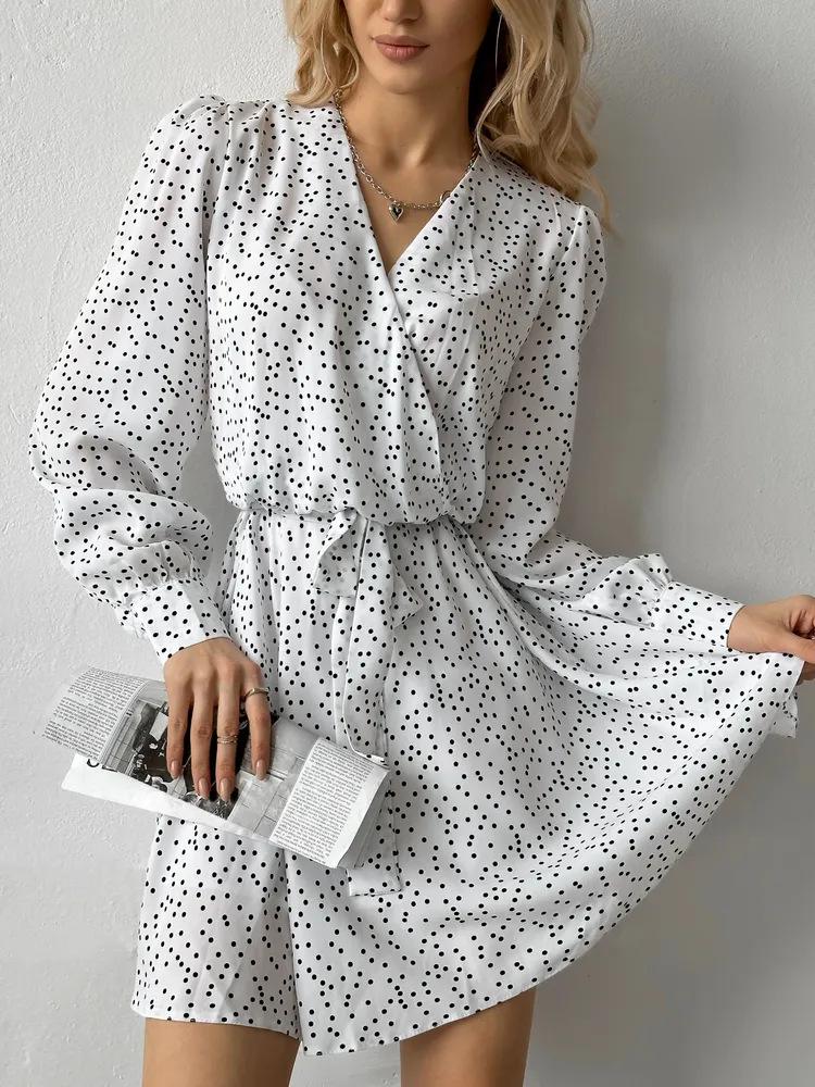 European Chic Black V-Neck Polka Dot Chiffon Dress - Women's Waist-Slimming Short Skirt for Early Autumn