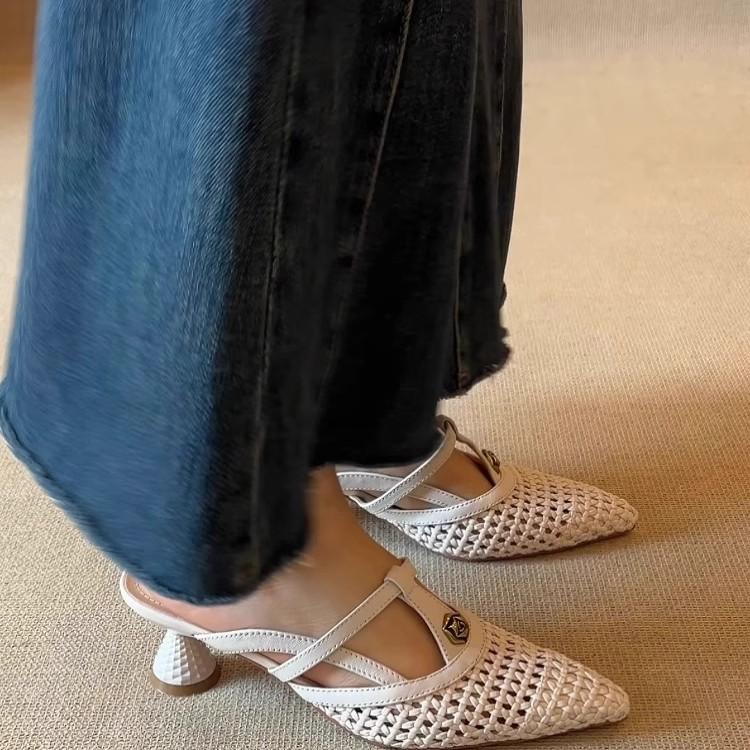 Fashion Shoes Fretwork Heels Woman's Slippers Slides Cover Toe 2025 Pointed Floral Scandals Pointed Toe Shoes Woman's Slippers Fretwork