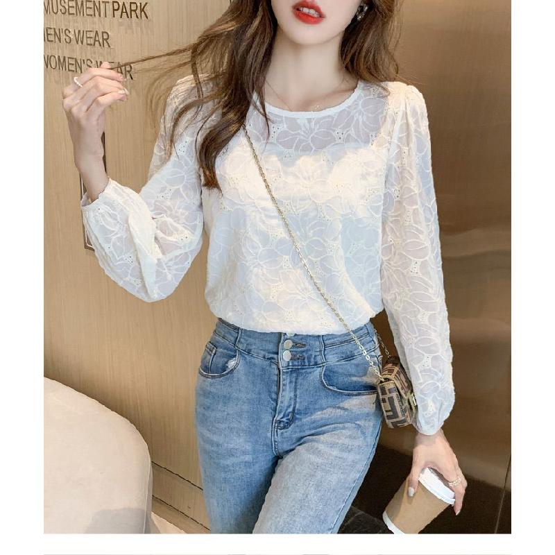 Early autumn long-sleeve lace base shirt for women, spring and autumn wear, 2026 new trendy chiffon top, stylish women's blouse