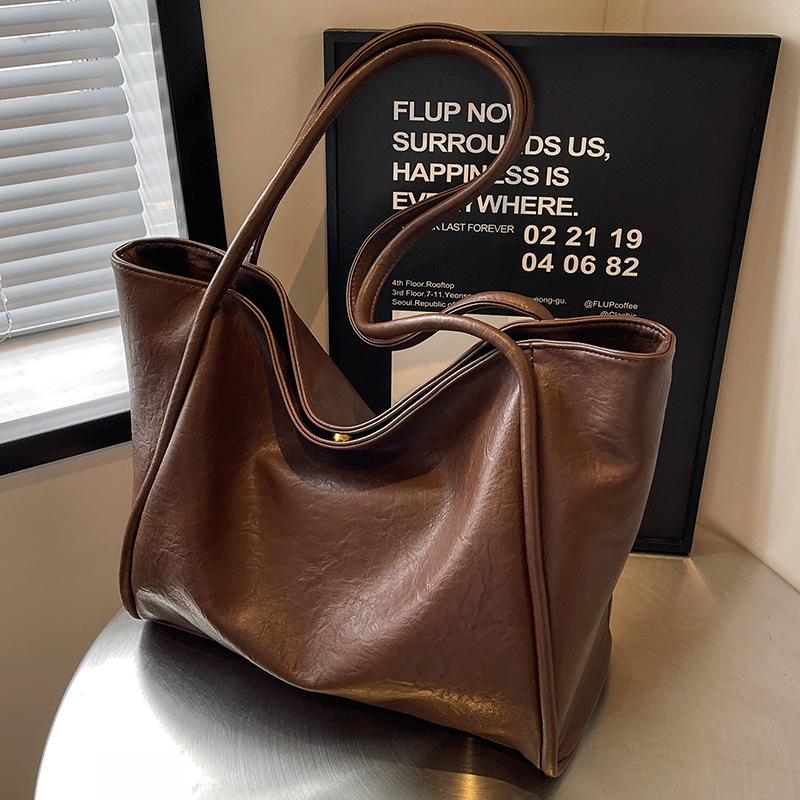 Large-capacity Bag Women's Autumn Versatile New Fashion Simple Shoulder Bag Texture Class Tote Bag