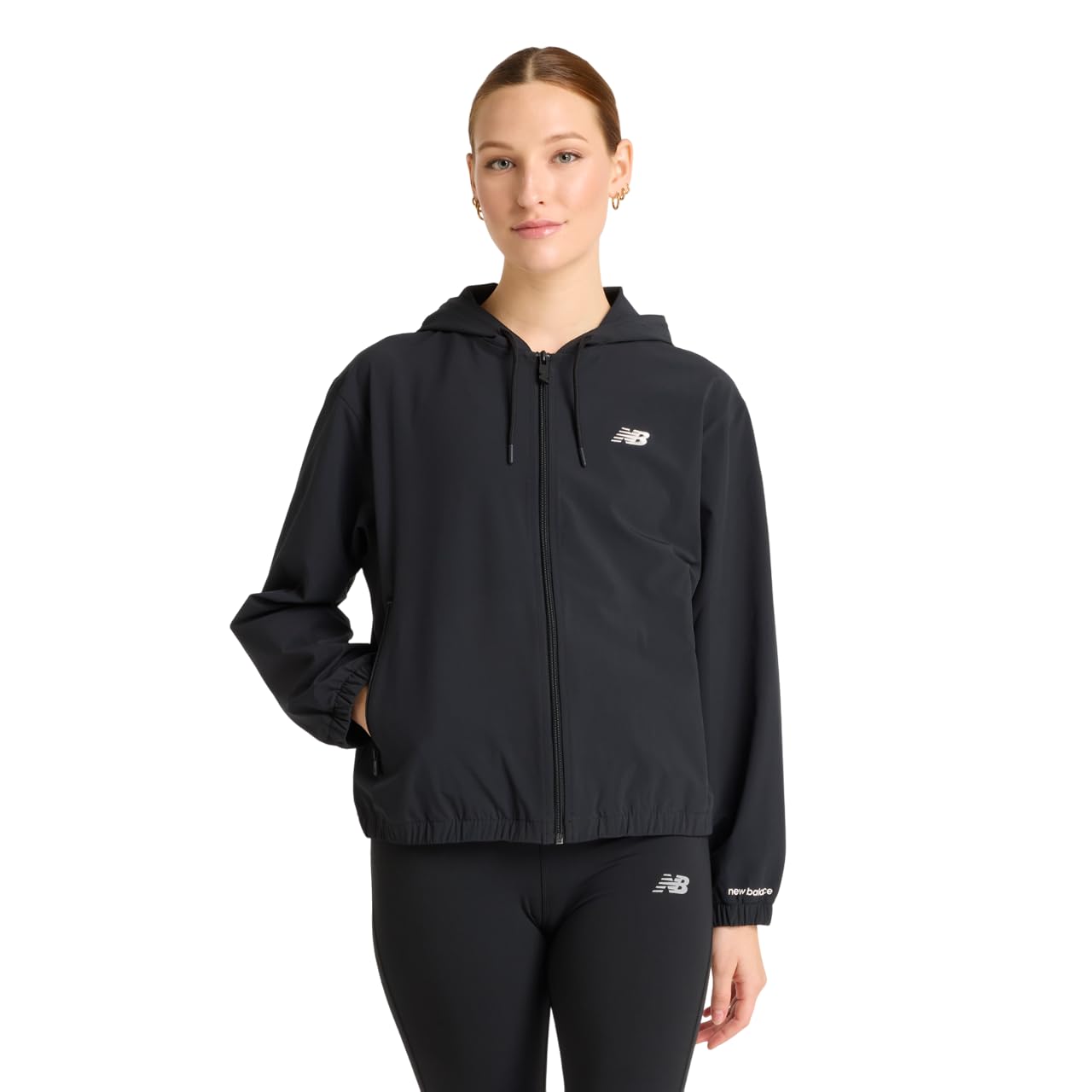 

Стрейчевая тканая куртка BK L [New Balance] Женская (AWJ51503) (черный)