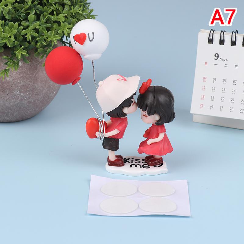 Anime Çiftler Araba Süsleme Modeli Sevimli Öpücük Balon Şekil Oto İç Dekorasyon Pembe Pano Heykelcik Aksesuarları Hediyeler