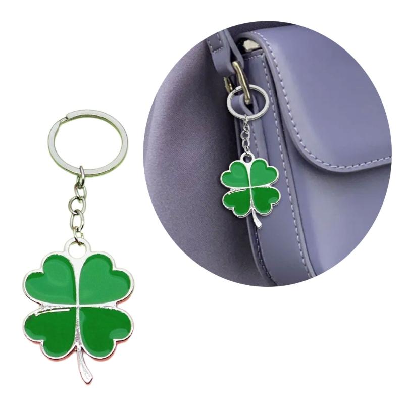 Creative Four Leaf Clovers Keychain Craft of Sturdy Alloy Materials Convenient for Students and Trendy Adults Daily Use
