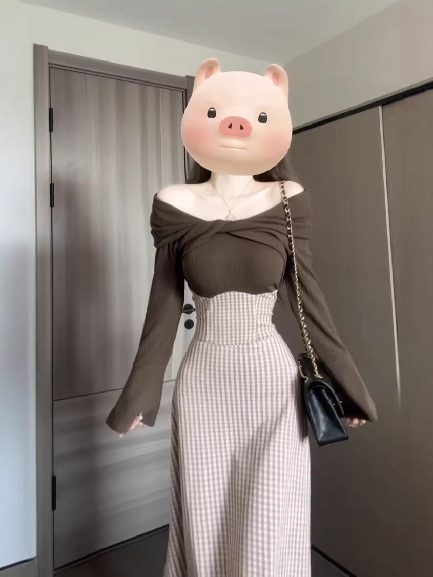 Autumn Winter Plaid Color Block One-Shoulder Long Sleeve Dress for Women - Elegant, Slimming, and Sweet Style Long Skirt Small