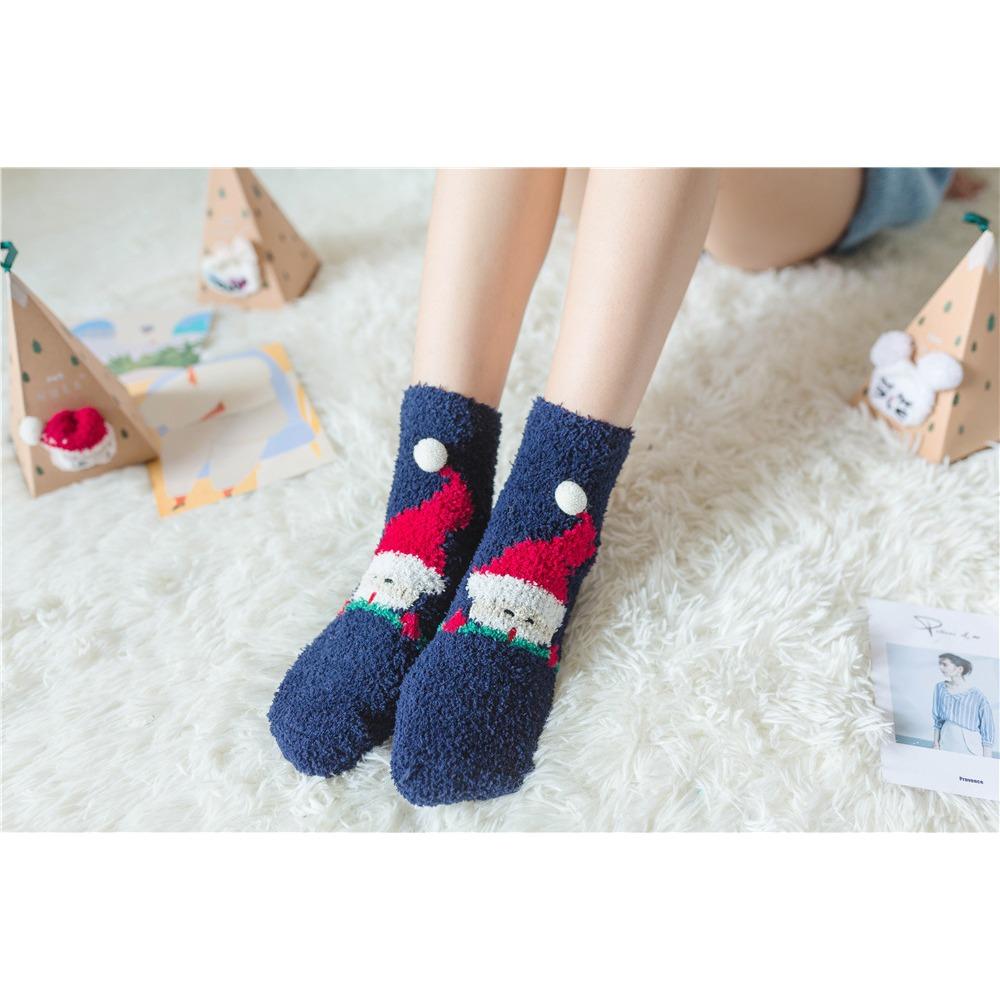 Fashionable Comfortable Warm Autumn Winter Plush Christmas Socks Fun Christmas Cartoon Prints Mid Tube Women's Socks