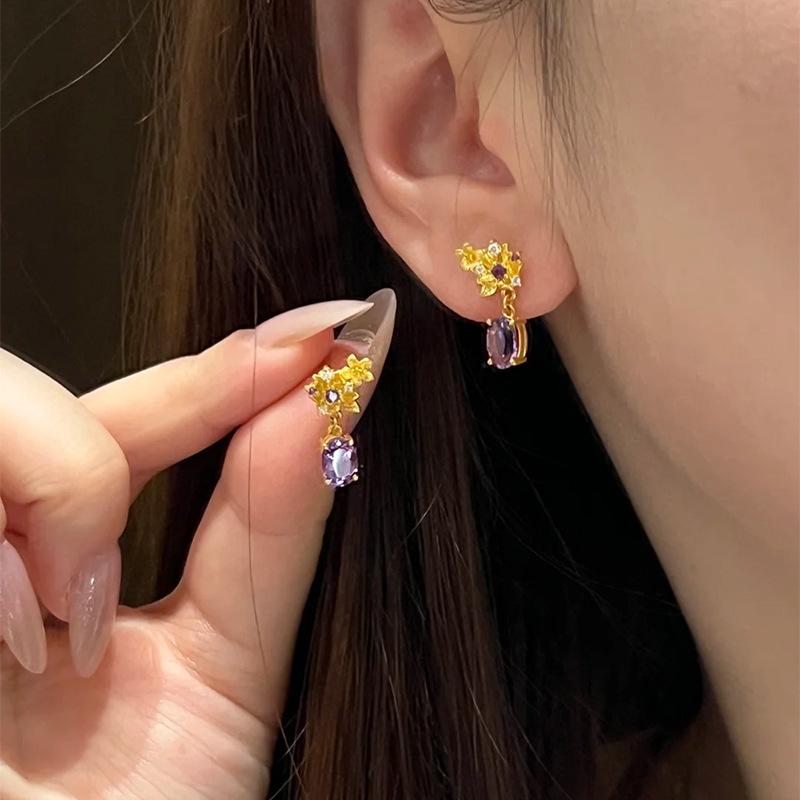

Purple diamond inlay flower amethyst earrings for women high-end light luxury sweet style earings stud party jewelry gift фиолетовый
