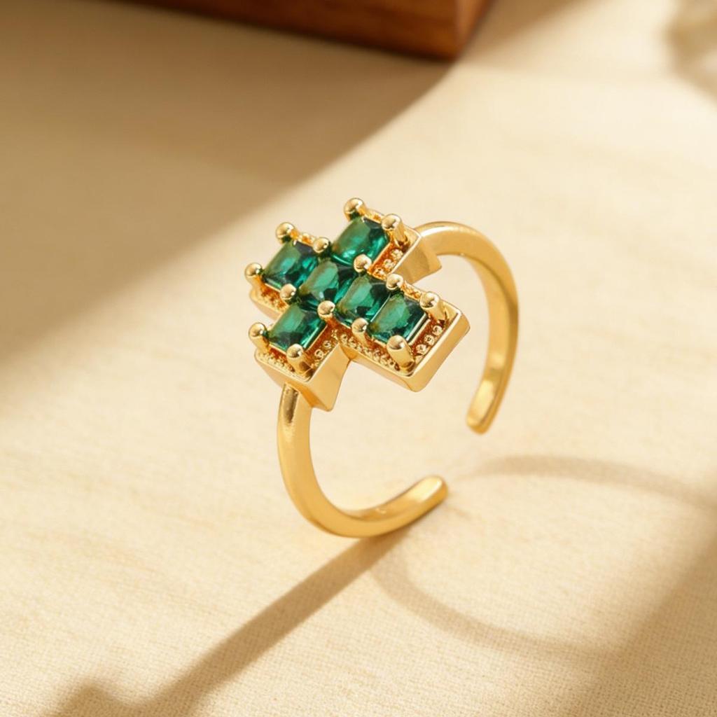 Anello in Rame Regolabile con Croce in Zirconia Colorata - Moda Lusso da Donna