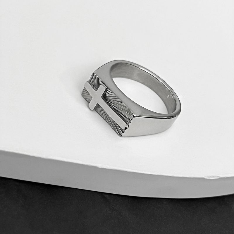 

Titanium Steel Laser Light Cross Ring Boys Fashion Street Niche Design Stylish Mirror Polishing Colorfast Laser Cross Ring No. 7