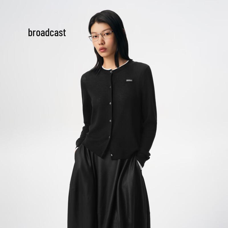 Women's Round Neck Long Sleeve Wool Knit Cardigan