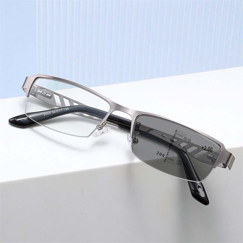 Fashion Business for Men Eyeglasses Frame Half Framed Titanium Alloy Photochromic Eyeglasses Outdoor Use Multifocal Color Changing Glasses