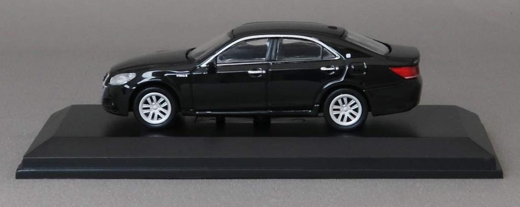 Kyosho Original 1/64 Toyota Crown Black Finished Product Limited Edition