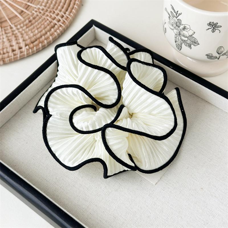 

Folded Wooden Earflap Big Intestine Hairband, Elegant Multi-layer Fresh Ponytail Low Bun Braid, Small Hair Tie