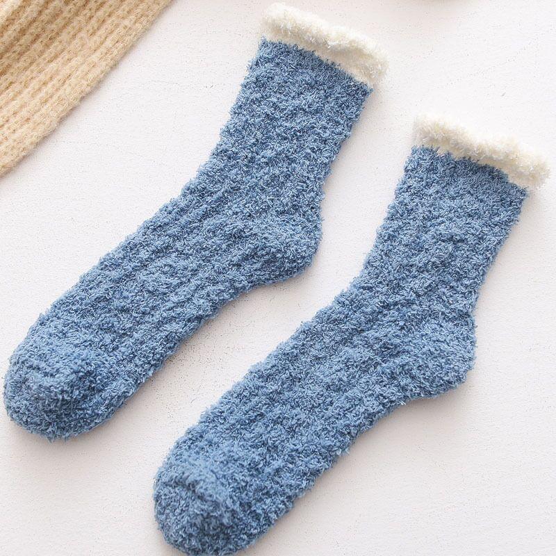 Women's Mid-Calf Coral Fleece Socks: Half-Sided Fleece, Cat Paw Design, Cute & Cozy for Autumn/Winter
