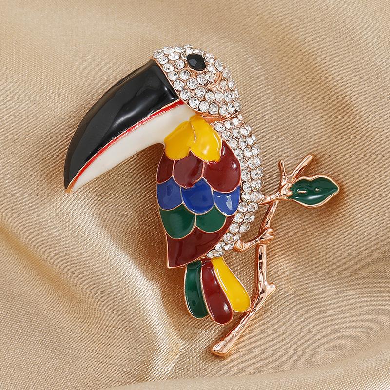 Exquisite Colorful Rhinestone Woodpecker Brooch - European Style Fashion Statement